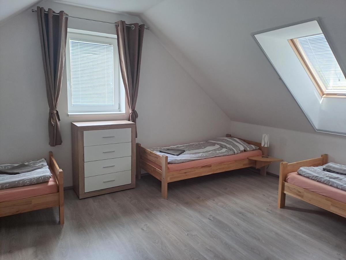 Apartmany U Zamecku ฮโลโฮเวซ ภายนอก รูปภาพ